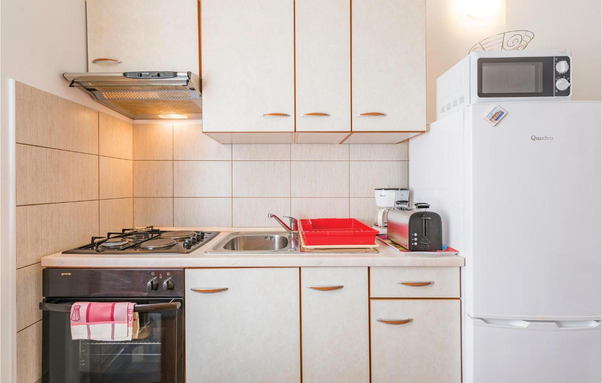 Awesome Home In Zminj With Wifi 外观 照片